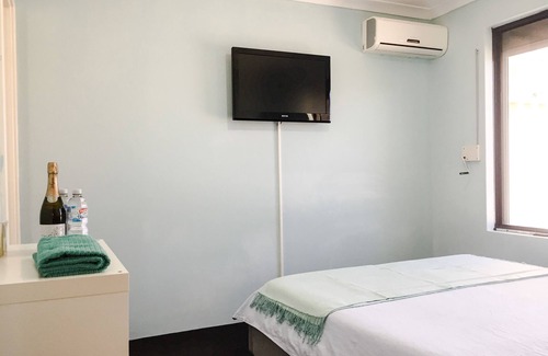 Beechboro House | Caversham B&B