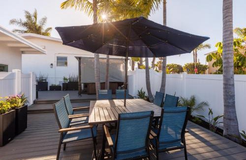 Carlsbad House | CB-3900A - Coastal Carlsbad Surfer's Dream