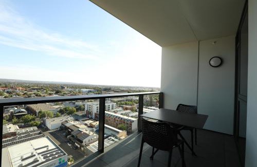 Adelaide Central Business District Apartment | CBD Stunning High Floor View - FREE Parking FREE Netflix FREE Gym FREE Pool FREE Sauna FREE Coffee