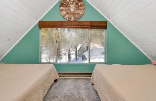 West Village House | CC Cabin - Full Game Room & Wrap Around Deck