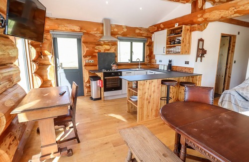 Upper Sapey Cottage | Cedar Cabin