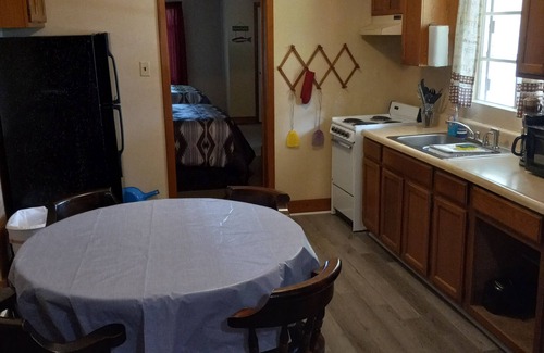 Morrilton Hotel | Cedar Falls Motel
