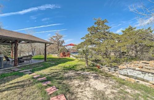 Cedar Creek House | Cedar Hill Ranch and Country Retreat for Large Groups