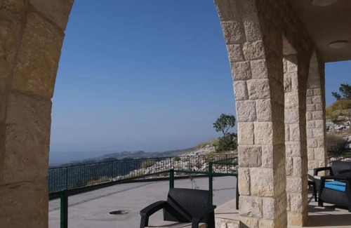 Kfardebian Villa | Cedar house jaj