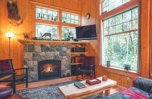 Welches House | Cedar Springs Cabin - Meredith Lodging