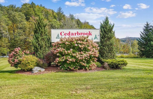 West Bridgewater Hotel | Cedarbrook Two Double bed Standard Hotel room 219