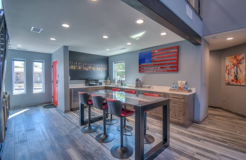 Northeast Heights House | Cellar 74: New Modern Wine Casita w/Hot tub