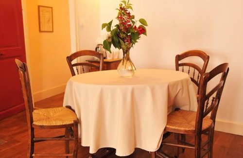 Vezelay Bed & Breakfast | Cellier de l'abbaye - L'Ermitage