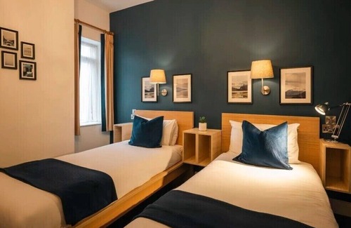 City Centre Dublin House | Celtic Lodge Guesthouse - Restaurant & Bar