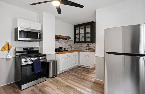 Little Italy Apartment | Center of Little Italy #4