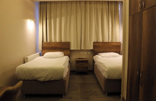 Yenimahalle Hotel | Center Room Hotel