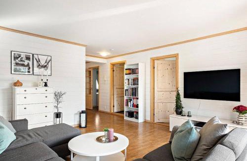 Voss Apartment | Central Apartment with a View