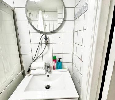 Vika Apartment | Central by National Museum and Royal Palace