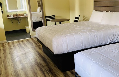 Cayucos Hotel | Central Coast Inn