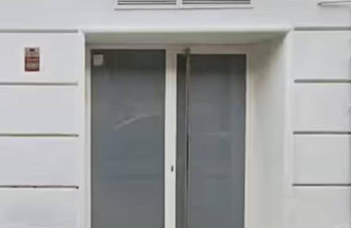 Extramurs Apartment | Central Cozy Ground Floor Studio