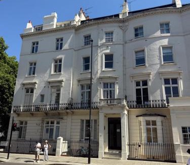 Bayswater Hotel | Central London Budget Rooms