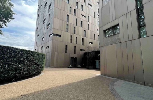 Churchill Apartment | Central London-high Floor sky View