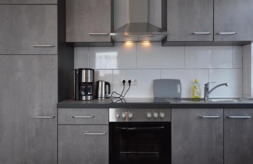 Rees Apartment | Central Rees Stay for Four, cleaning included