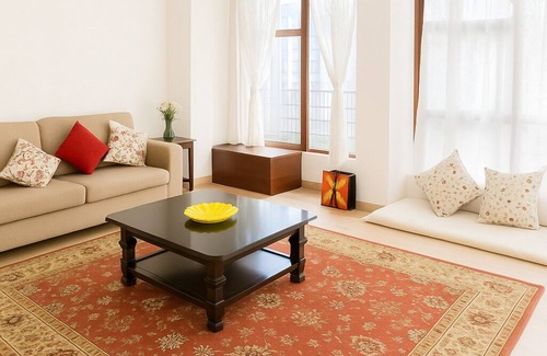 Bemloi Cottage | Central Shimla|7 Mins-Mall| Kitchen| Laundry 1BDR Duplex |Attic Bedroom| Balcony