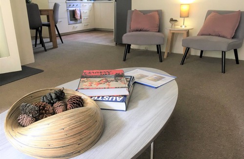 Wollongong CBD Apartment | Central Wollongong Apartment (2 bedrooms)