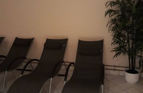 Saalbach-Hinterglemm Apartment | Centrally located, newly renovated non-smoking apartment with pool and sauna.