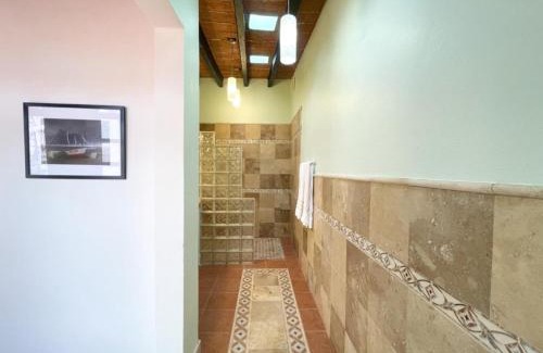 Centro Historico House | Centro Home with Courtyard BBQ