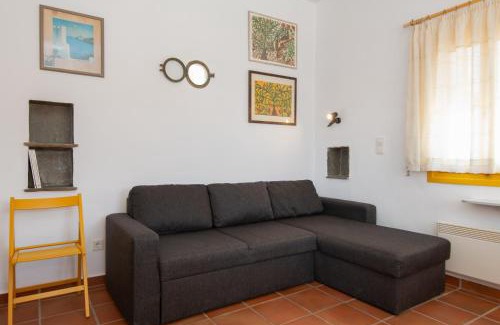 Herronisos House | Ceramic Lempesis House