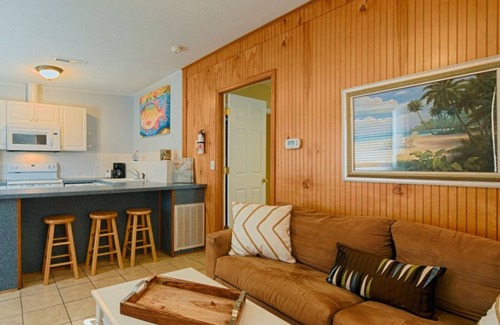 Cherry Grove Beach Condo | CG Beach Bungalow #3