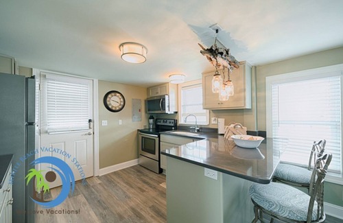 Cherry Grove Beach Condo | CG Cottage Down