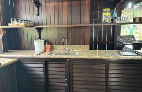 Guabiruba House | Chácara charmosa com piscina e natureza