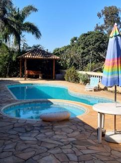 Limeira House | Chácara Tâmo na mió, Confortável casa de campo para famílias com Wifi, max 15 pessoas