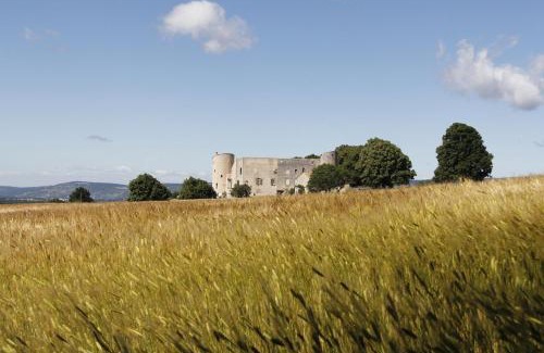 Ferrassieres Bed & Breakfast | Château de la Gabelle Férrassières