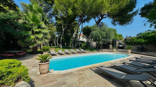 Saint-Genies-des-Mourgues Bed & Breakfast | Château Sainte Colombe