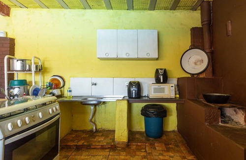 Juatuba House | Chacara em Juatuba com Vista para Montanha