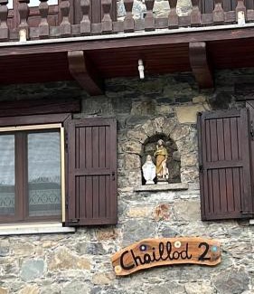 Saint-Nicolas Apartment | Chaillod 2