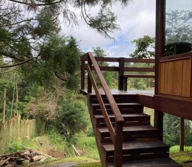 Nova Friburgo House | Chalé aconchegante cercado pelo verde