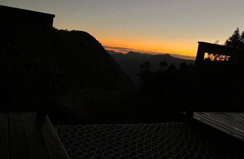 Santa Teresa Ski Chalet | Chalé Aconchegante no Circuito Caravaggio com Hidromassagem Vista das Montanhas