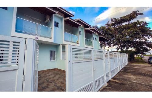 Caraguatatuba House | Chalé Aloha - 100m da praia e vista pro mar