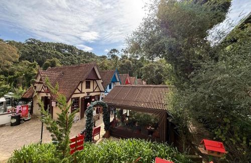 Buenopolis Ski Chalet | Chalé com Banheira e Vista no Centro de Monte Verde