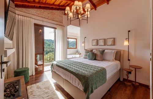 Buenopolis Ski Chalet | Chalé com Banheira e Vista no Centro de Monte Verde