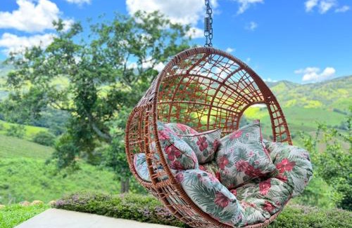 Sao Bento do Sapucai Apartment | Chalé Jacarandá - Vale do Baú