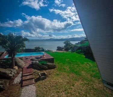 Governador Celso Ramos Ski Chalet | Chalé Pé na Areia