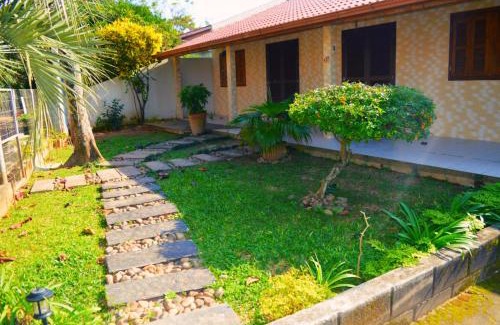 Garopaba House | Chalé Principal - Praia da Ferrugem