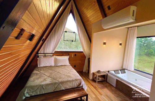 Bom Retiro Ski Chalet | Chalé Romântico Serra Catarinense Hidro e Lareira