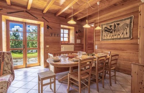 Casone Ski Chalet | Chalet Baita Emet by Interhome