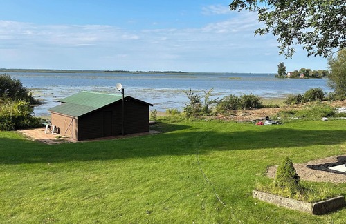 Dundee Cottage | Chalet Beauly, panoramic views of St.Lawrence River from a Heritage Property