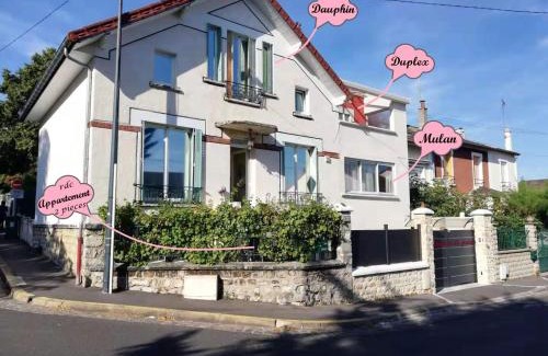 Parapluies Bed & Breakfast | Chalet de Paris