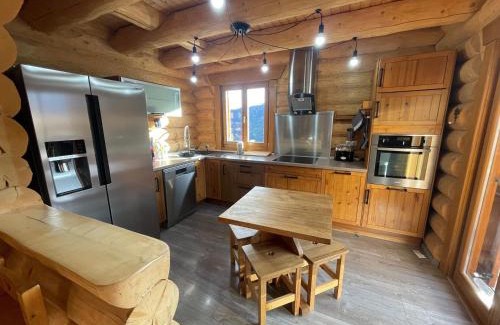 Pra Loup Ski Chalet | Chalet en rondin 8 pers. avec sauna, SPA et garage, près télécabine et navette à Praloup 1500 - FR-1-165A-126