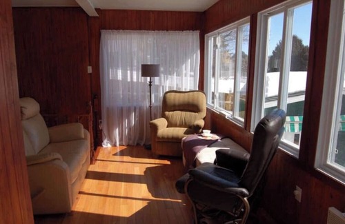 D'Autray Regional County Municipality Ski Chalet | Chalet Familial Lac Therrien. Peace and pleasure for you and your family!