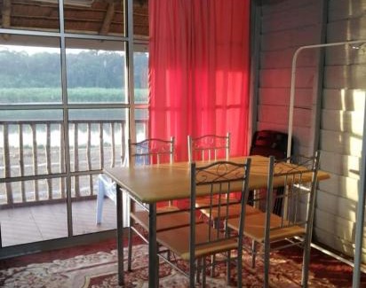 Kampung Kuala Kenas Hotel | CHALET GANDUL D'RUMAH BONDA RIVER VIEW Kuala Kangsar